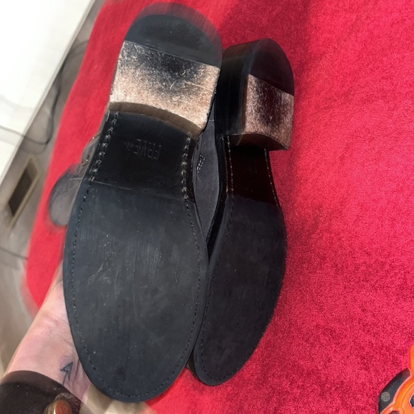 Frye gray suede buckled ankle boots, ladies size 8 - Picture 7 of 8